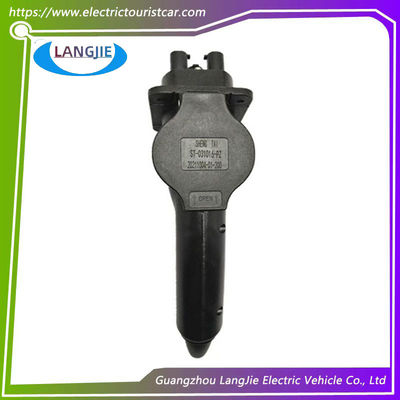 Un buen precio. Enchufe del zócalo de carga del coche patrulla eléctrica para el cargador del coche turístico Interfaz de carga de 220V en línea