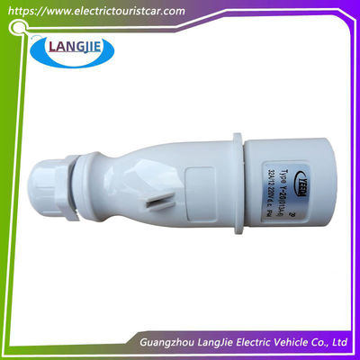Un buen precio. Enchufe de carga para carros de golf Y-20 013A-6 IP44 2P para carros de golf Marshell y autobuses turísticos en línea